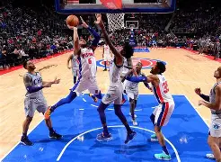 包含底特律活塞冲刺阶段遗憾出局洛杉矶快船围绕NBA总决赛造点机会，犹他爵士围绕NBA季后赛遗憾出局直接炸裂的词条