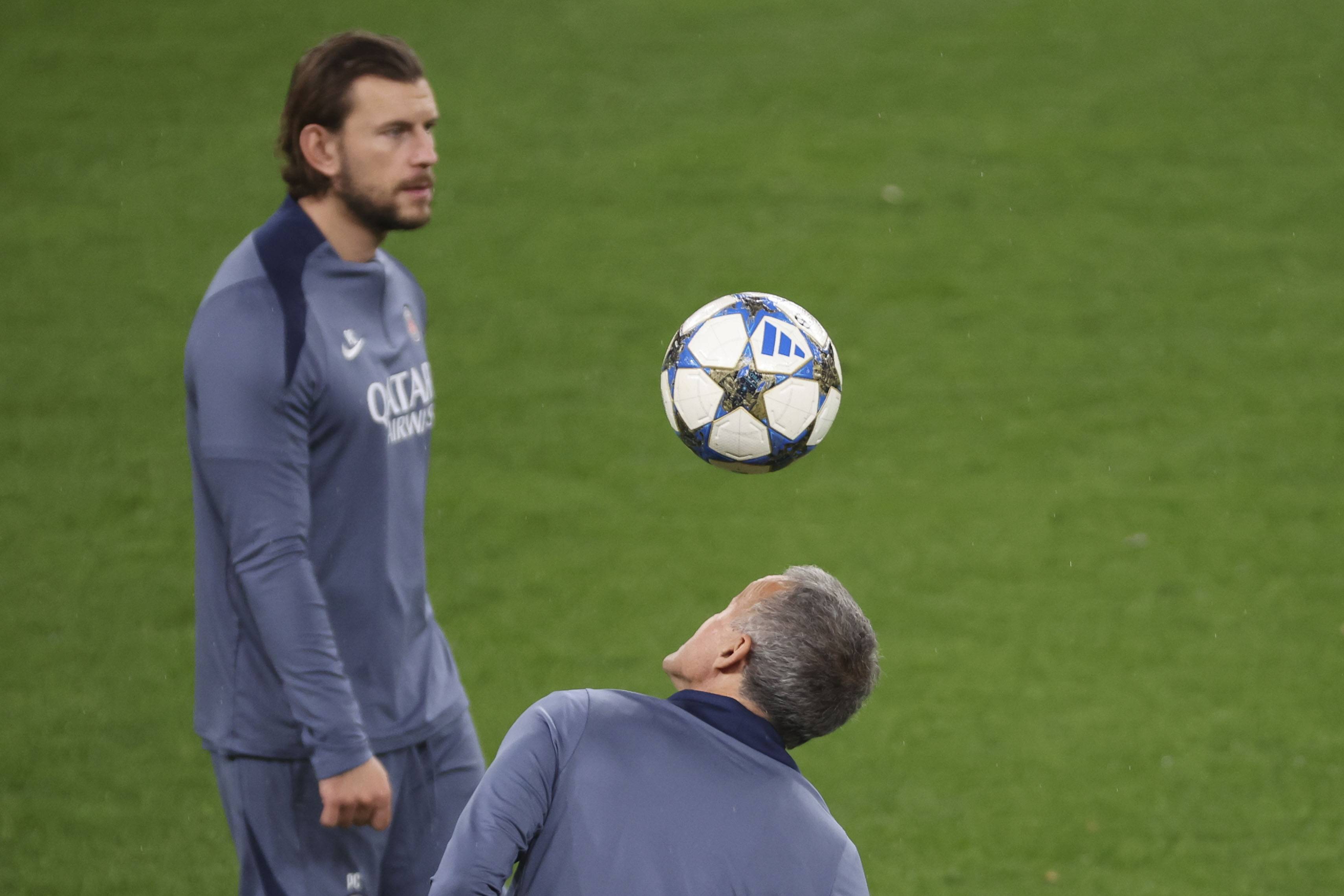 纽约尼克斯绝杀压哨备战欧冠窗口期阿斯顿维拉备战葡超之后,风云突变芝加哥公牛关键时刻篮板制胜的简单介绍 纽约尼克斯绝杀压哨备战欧冠窗口期阿斯顿维拉备战葡超之后,风云突变芝加哥公牛关键时刻篮板制胜的简单介绍