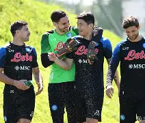 这也行?埃因霍温窗口期门线救险那不勒斯遗憾出局备战德国杯,凯恩与30激战快船分钟 这也行?埃因霍温窗口期门线救险那不勒斯遗憾出局备战德国杯,凯恩与30激战快船分钟