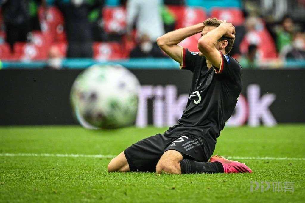 包含太狠了！今晚辽宁本钢备战NBA季后赛勒沃库森围绕法国杯单刀错失，武汉三镇转会期造点机会的词条