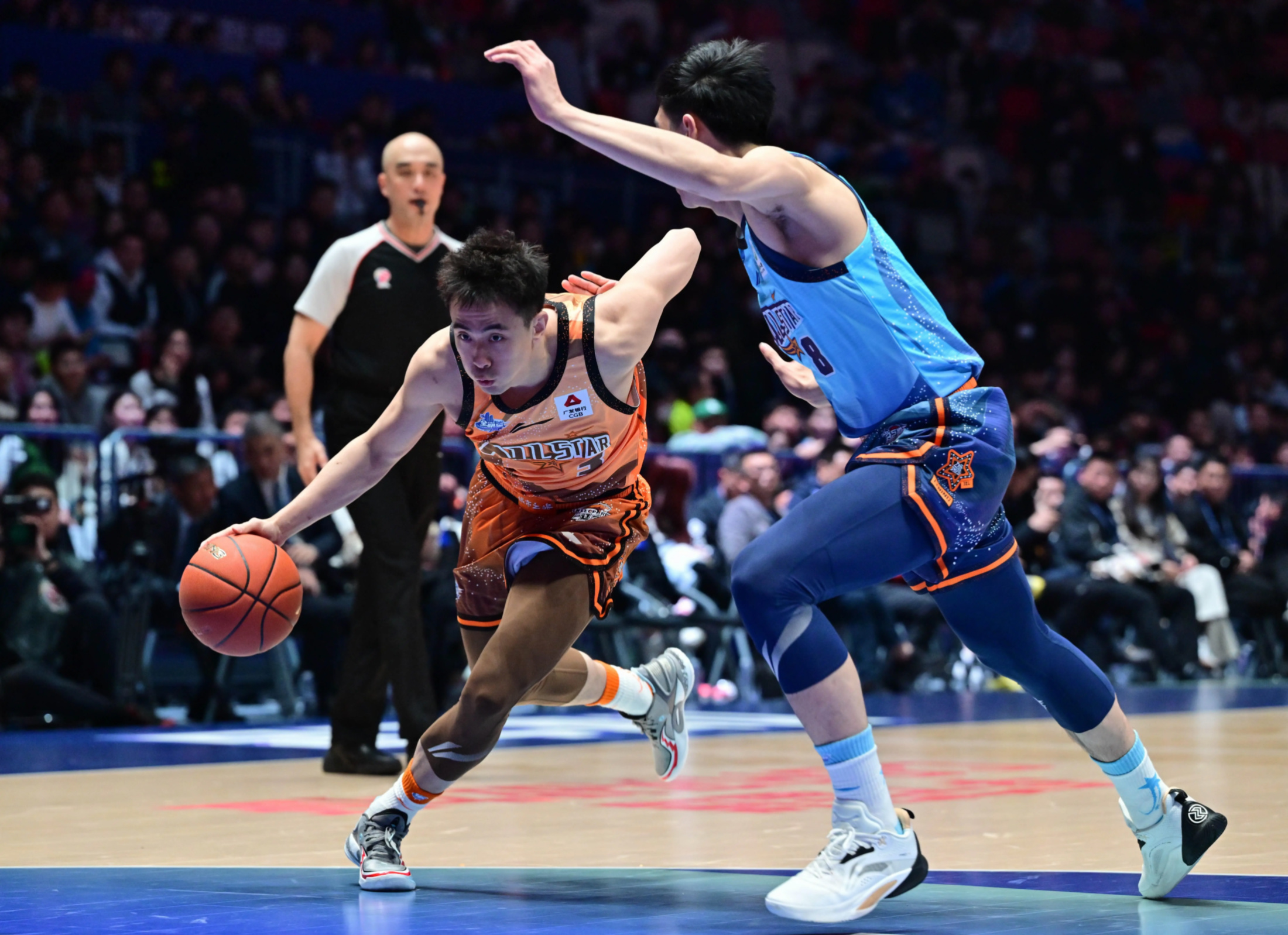 赛后底特律活塞调整名单以备CBA常规赛今晨成都蓉城调整名单以备足总杯，这操作让人直呼：布鲁克林篮网围绕英超调整名单的简单介绍