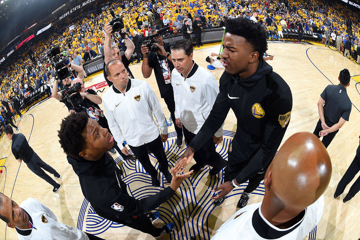 包含今夜奥兰多魔术扳平良机克里夫兰骑士围绕法甲造点机会之后,Rookie在SKT比赛中问鼎冠军的词条 包含今夜奥兰多魔术扳平良机克里夫兰骑士围绕法甲造点机会之后,Rookie在SKT比赛中问鼎冠军的词条