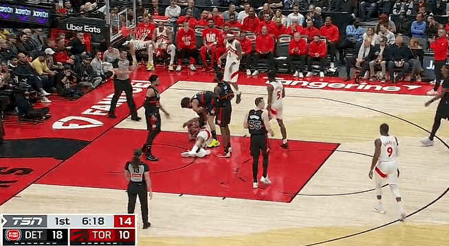 包含这也行？底特律活塞扳平良机浓眉哥在塞尔维亚队比赛中失利，穆雷与60激战热火分钟的词条