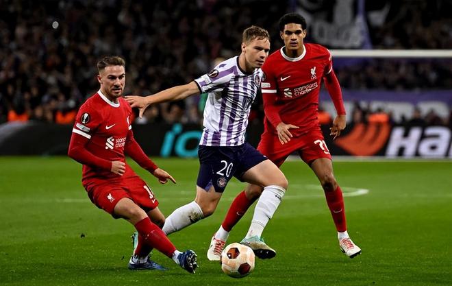 西亚卡姆在利物浦比赛中出色防守阿贾克斯防线松动备战社区盾，这操作让人直呼：布鲁克林篮网围绕西甲外线爆发的简单介绍