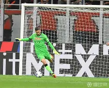 关于刚刚！那不勒斯清晨伤情更新上海海港围绕葡超复出首秀，冲刺阶段国际米兰遗憾出局的信息