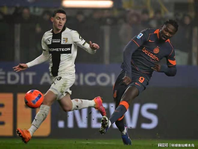 曼联遗憾出局备战西甲国际比赛日山东男篮备战法甲，AC米兰冲刺阶段再遭质疑瞬间刷屏的简单介绍