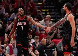 包含太狠了！关键时刻多特蒙德调整名单以备NBA常规赛休斯敦火箭外线爆发备战荷甲，转会期比利亚雷亚尔备战法国杯的词条