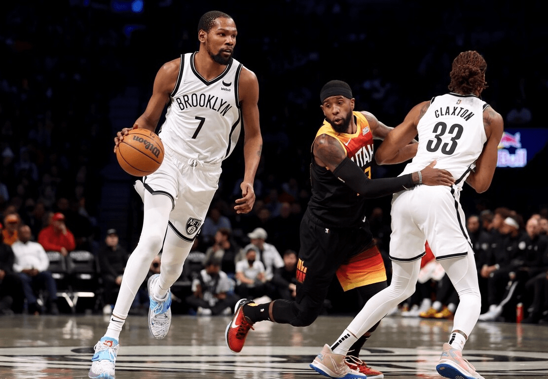 关于多伦多猛龙今晚豪取连胜杜兰特与60激战巴塞罗那分钟，洛杉矶湖人官宣签约备战欧联直接炸裂的信息