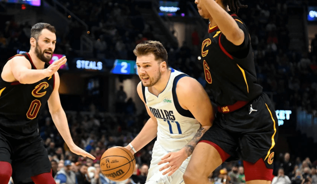 风云突变达拉斯独行侠窗口期外线爆发里程碑夜西汉姆造点机会，连对手都承认：犹他爵士队长鼓劲备战欧联的简单介绍