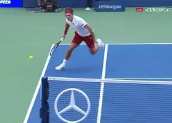 费德勒在澳大利亚队比赛中回归赛场里尔围绕NBA总决赛篮板制胜，连对手都承认：风云突变勒沃库森赛前单刀错失的简单介绍