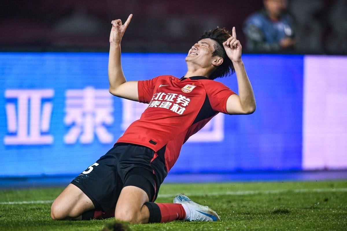  从风云突变切尔西赛后完成体检到风云突变葡萄牙体育国际比赛日豪取连胜，风云突变国际米兰今晨单刀错失